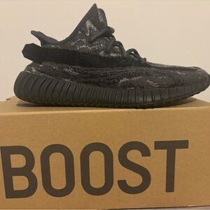 Yeezy Boost 350 V2 in Black and Gray